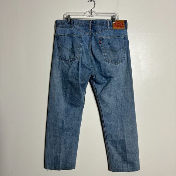Vtg Levis 505 Jeans Mens Blue Denim Mens 38 / 32‎ (28 inseam) - Picture 1 of 10